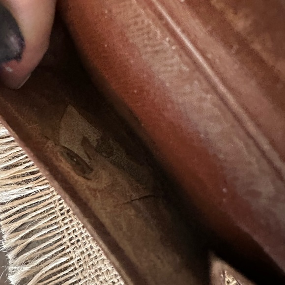 2 Men's Louis Vuitton, bifold, wallet, damaged - Picture 9 of 16